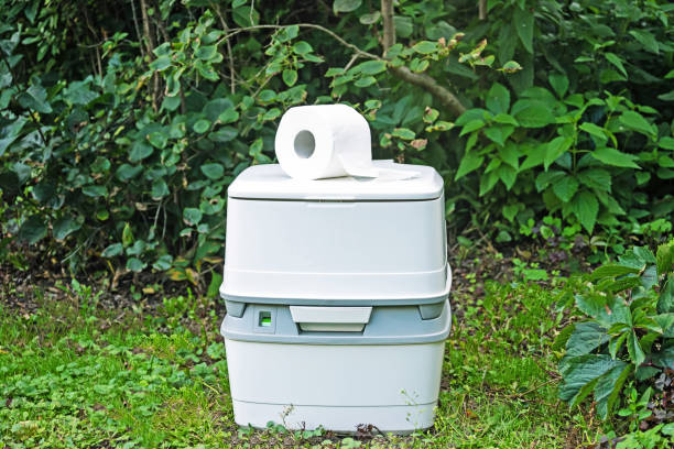 Best Porta potty rental near me  in Dundee, MI