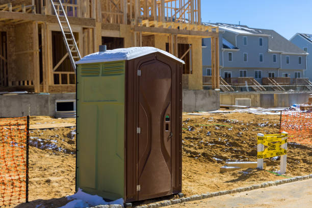 Best Porta potty delivery and setup  in Dundee, MI