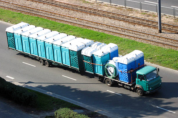 Porta potty delivery and setup in Dundee, MI
